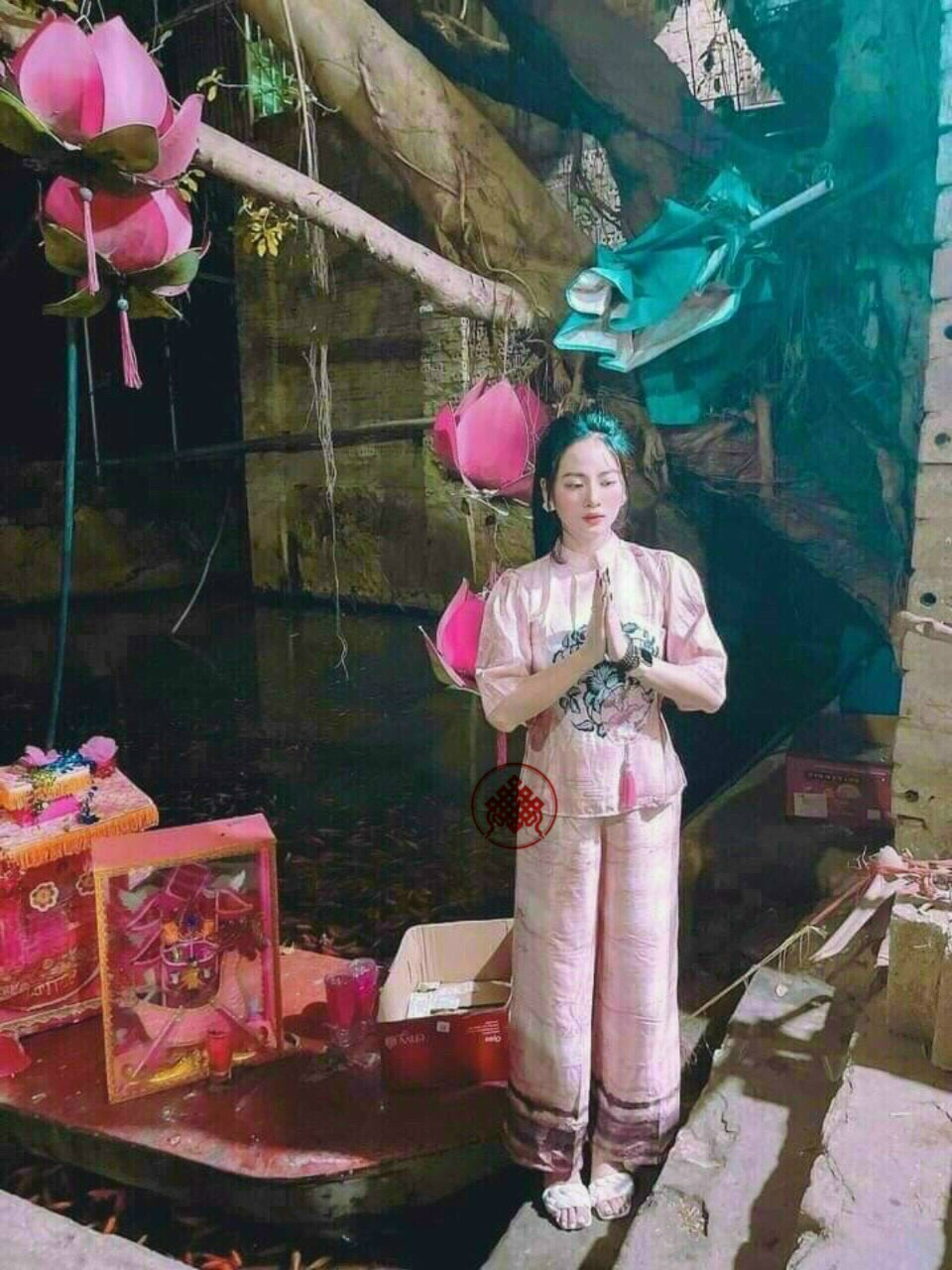 Bộ lụa xớ gỗ màu hồng